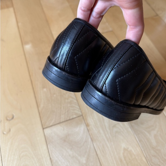 Gucci // black leather quilted loafers - Picture 5 of 9